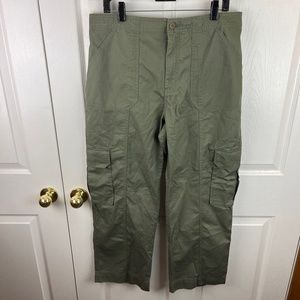 Abercrombie & Fitch Cargo Pants Green Size 32/14 Short